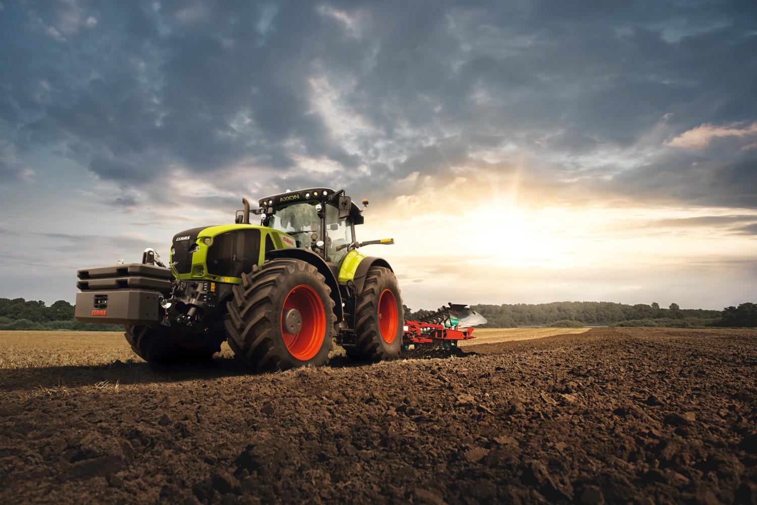 СТ AGRO расширяет линейку тракторов CLAAS специальной моделью для казахстанского рынка