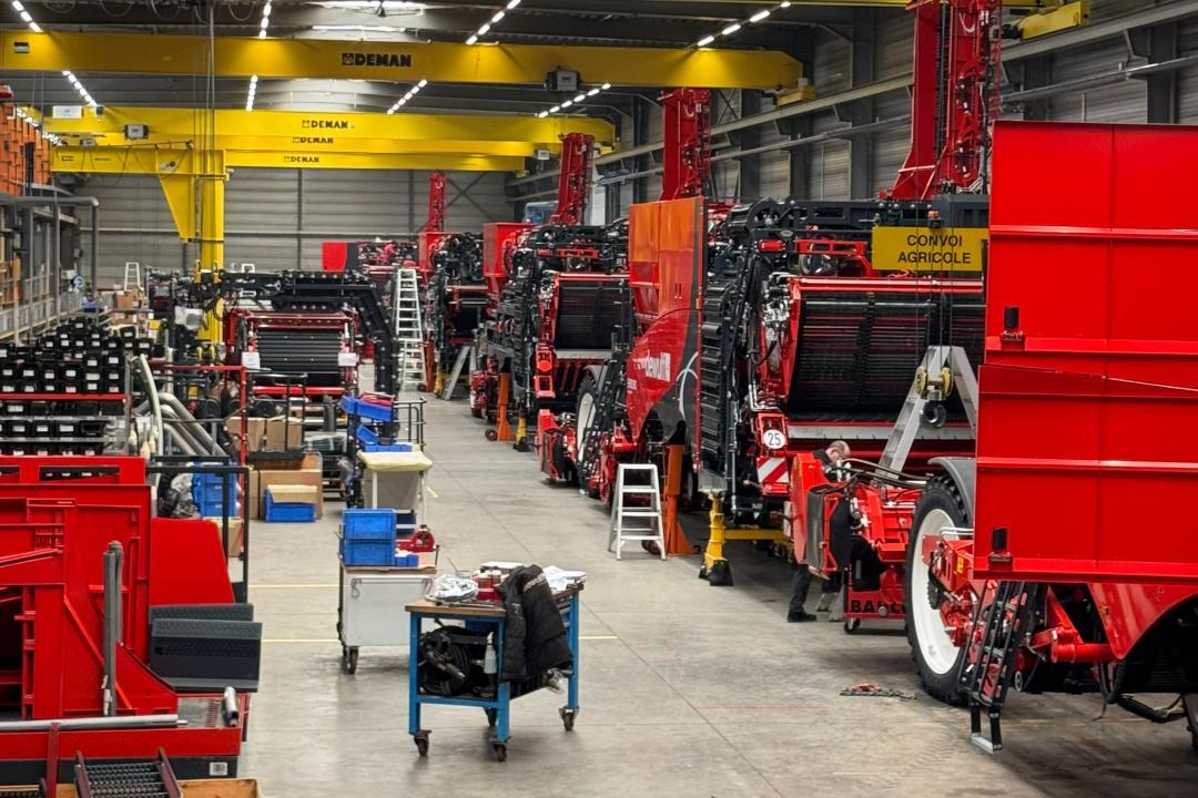 Казахстан локализует ряд производств по выпуску европейской сельхозтехники  - изображение